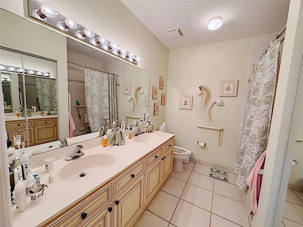 4401 Crystal Lake Drive Deerfield Beach FL 33064