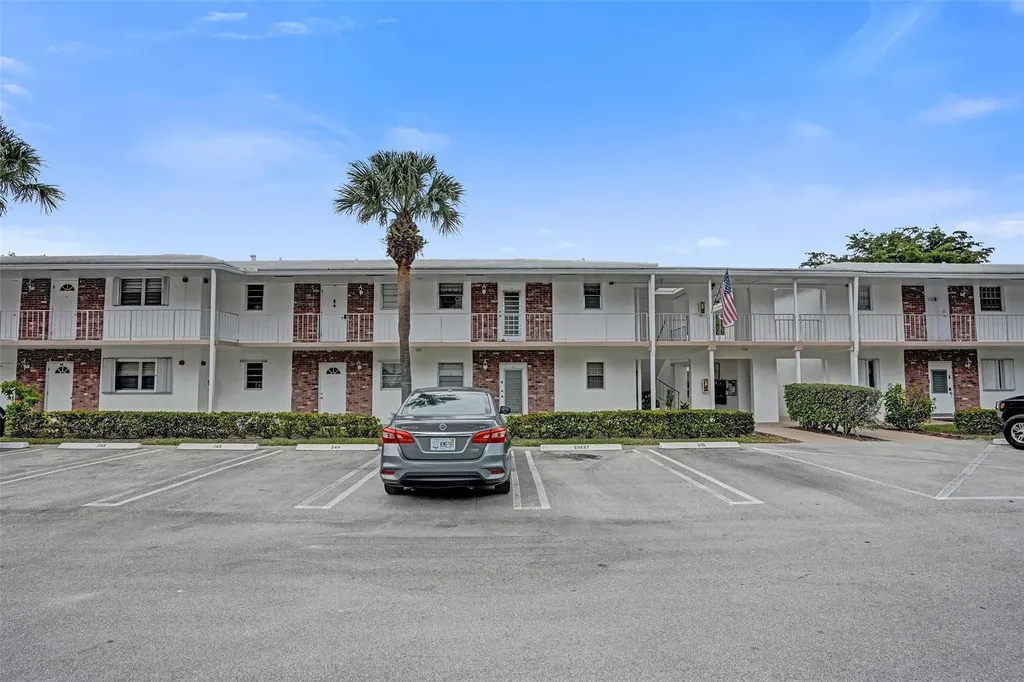 2475 W Golf Boulevard Pompano Beach FL 33064
