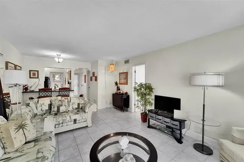 1439 S Ocean Boulevard Lauderdale By The Sea FL 33062