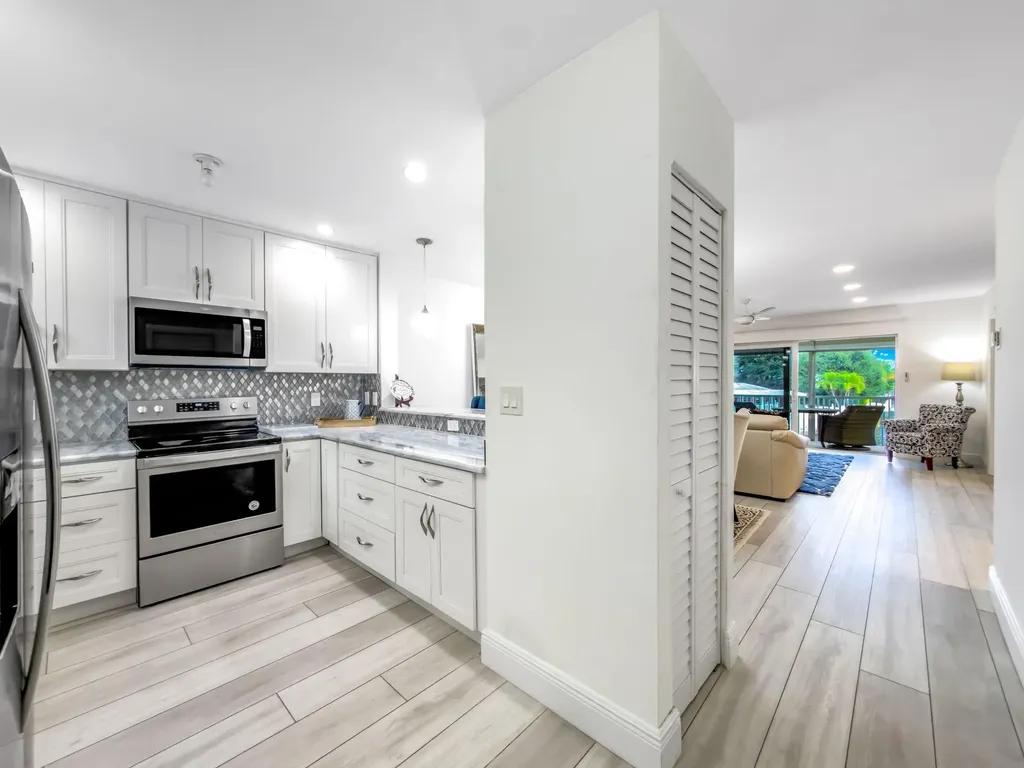 2301 NE 36th Street Lighthouse Point FL 33064