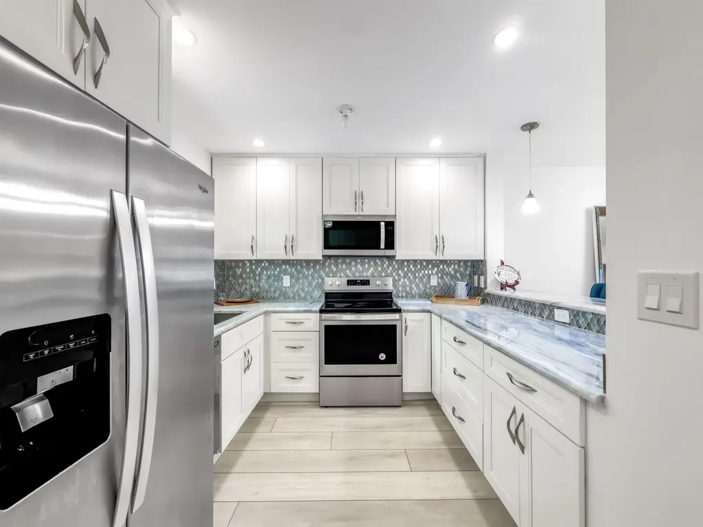 2301 NE 36th Street Lighthouse Point FL 33064