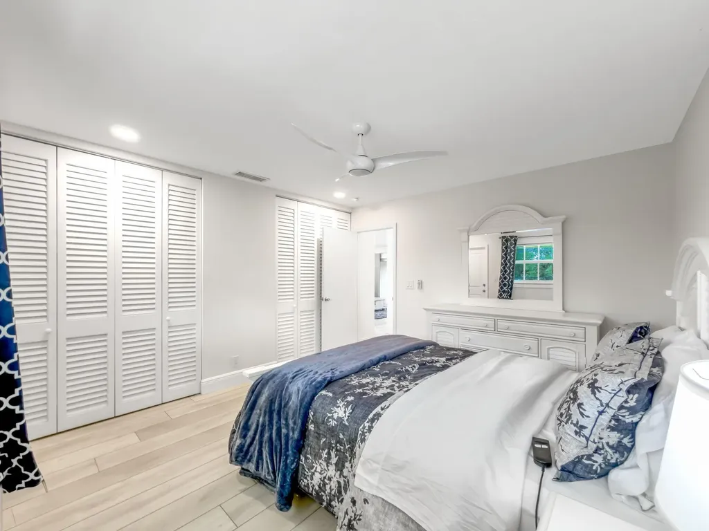 2301 NE 36th Street Lighthouse Point FL 33064