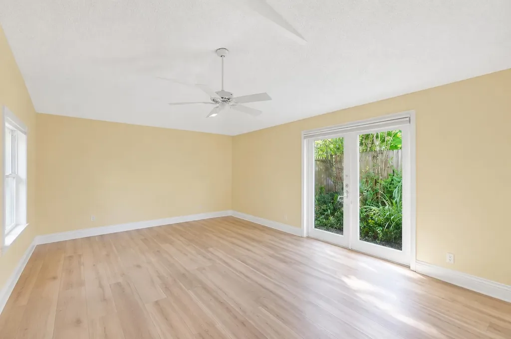 2525 NE 21st Court Fort Lauderdale FL 33305