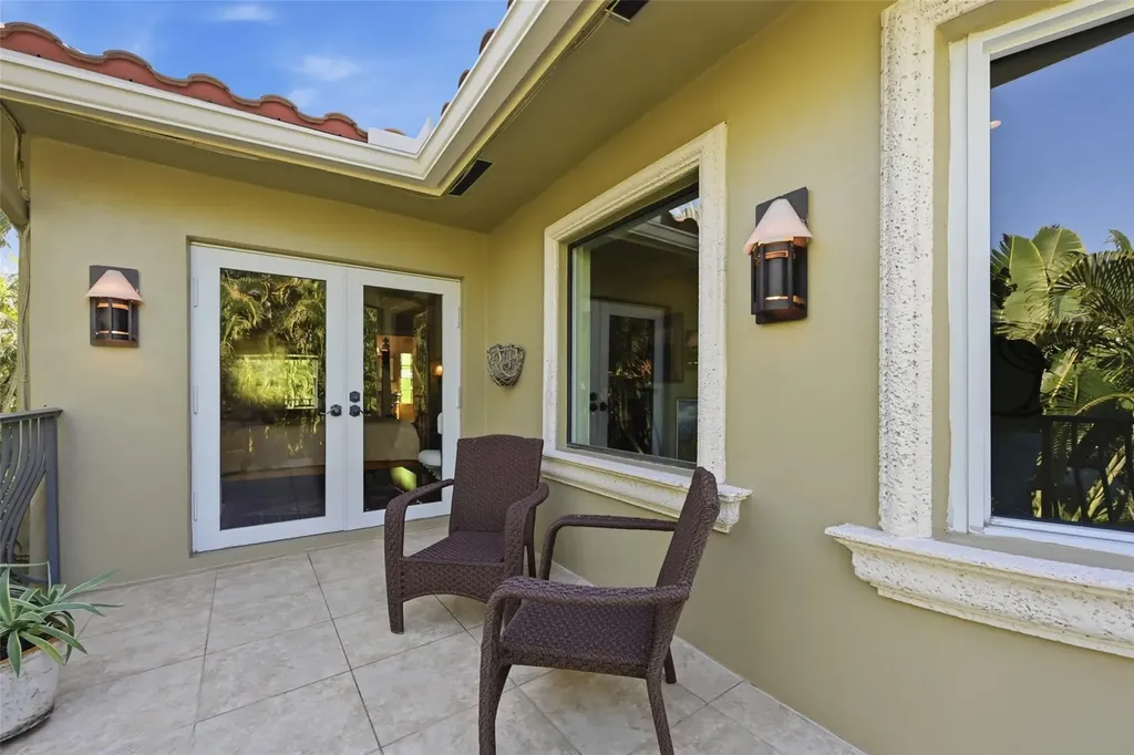 2525 NE 21st Court Fort Lauderdale FL 33305
