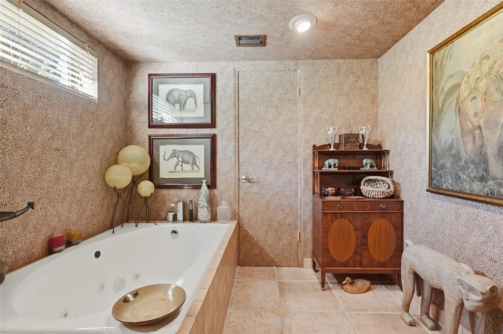 2525 NE 21st Court Fort Lauderdale FL 33305