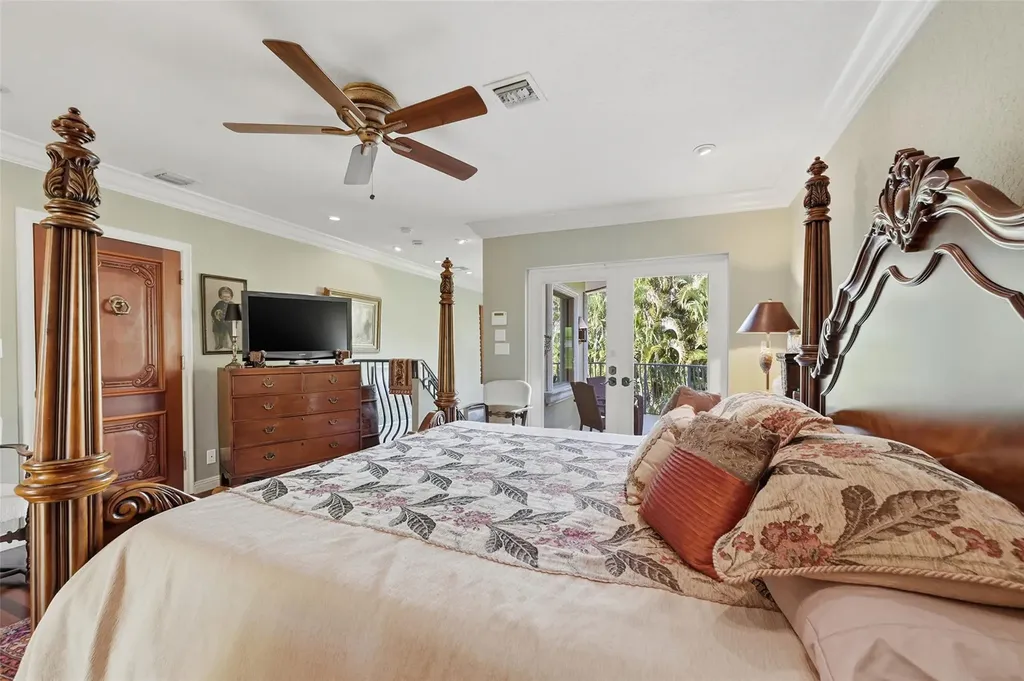 2525 NE 21st Court Fort Lauderdale FL 33305