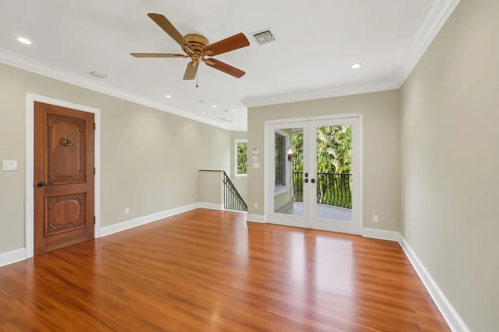 2525 NE 21st Court Fort Lauderdale FL 33305
