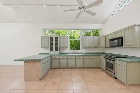2525 NE 21st Court Fort Lauderdale FL 33305
