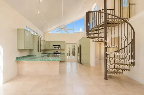 2525 NE 21st Court Fort Lauderdale FL 33305