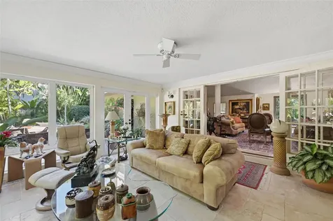 2525 NE 21st Court Fort Lauderdale FL 33305