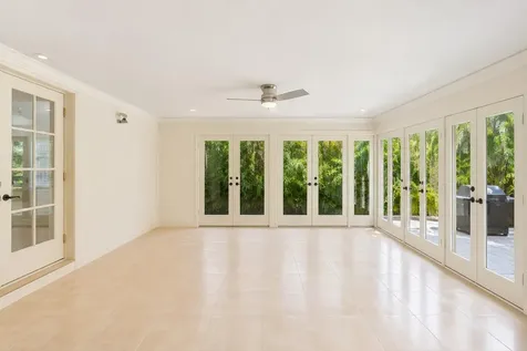 2525 NE 21st Court Fort Lauderdale FL 33305
