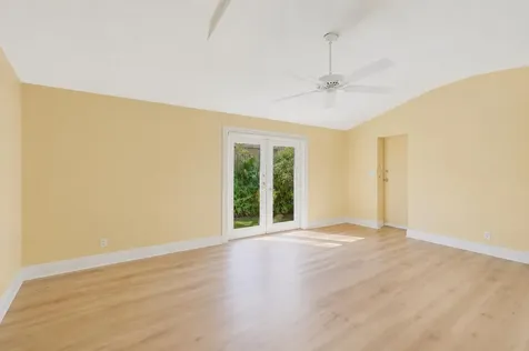 2525 NE 21st Court Fort Lauderdale FL 33305