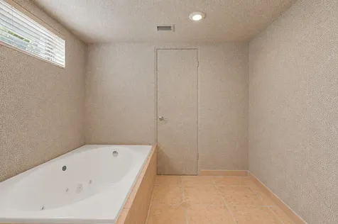 2525 NE 21st Court Fort Lauderdale FL 33305