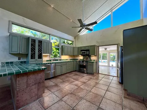 2525 NE 21st Court Fort Lauderdale FL 33305