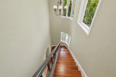 2525 NE 21st Court Fort Lauderdale FL 33305