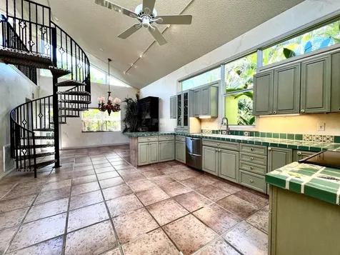2525 NE 21st Court Fort Lauderdale FL 33305