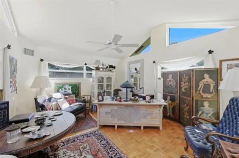 2525 NE 21st Court Fort Lauderdale FL 33305