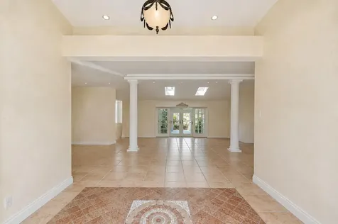 2525 NE 21st Court Fort Lauderdale FL 33305