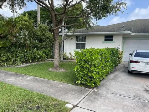 713 NE 4th Street Hallandale Beach FL 33009