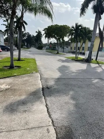 713 NE 4th Street Hallandale Beach FL 33009