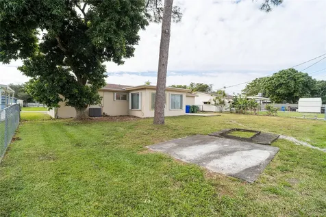 6771 SW 10th Court Pembroke Pines FL 33023