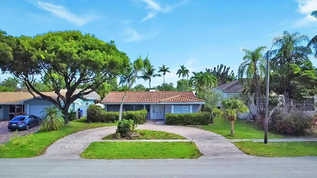 1336 Funston Street Hollywood FL 33019