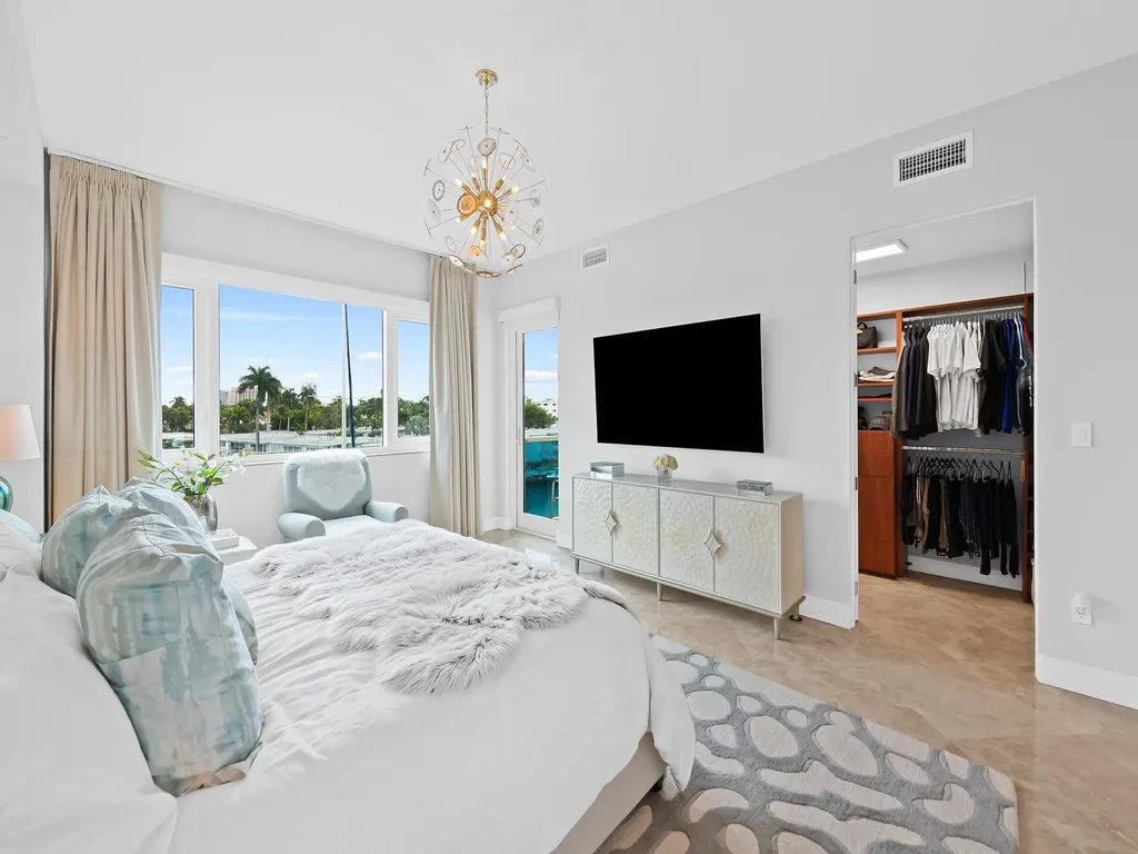 516 Hendricks Isle Fort Lauderdale FL 33301