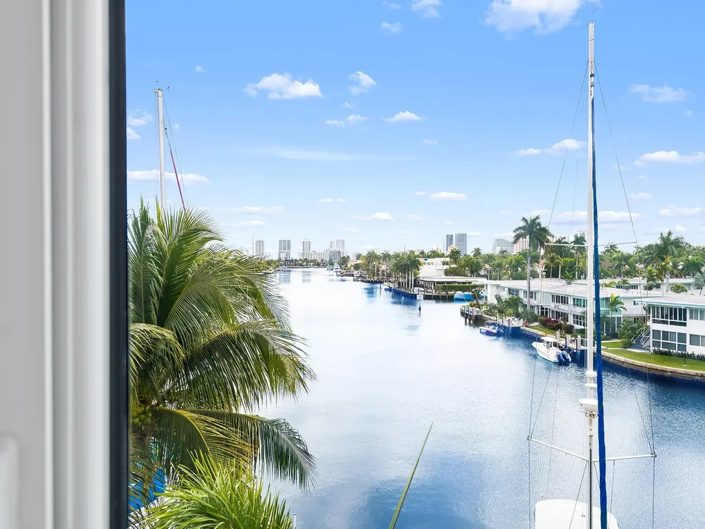 516 Hendricks Isle Fort Lauderdale FL 33301
