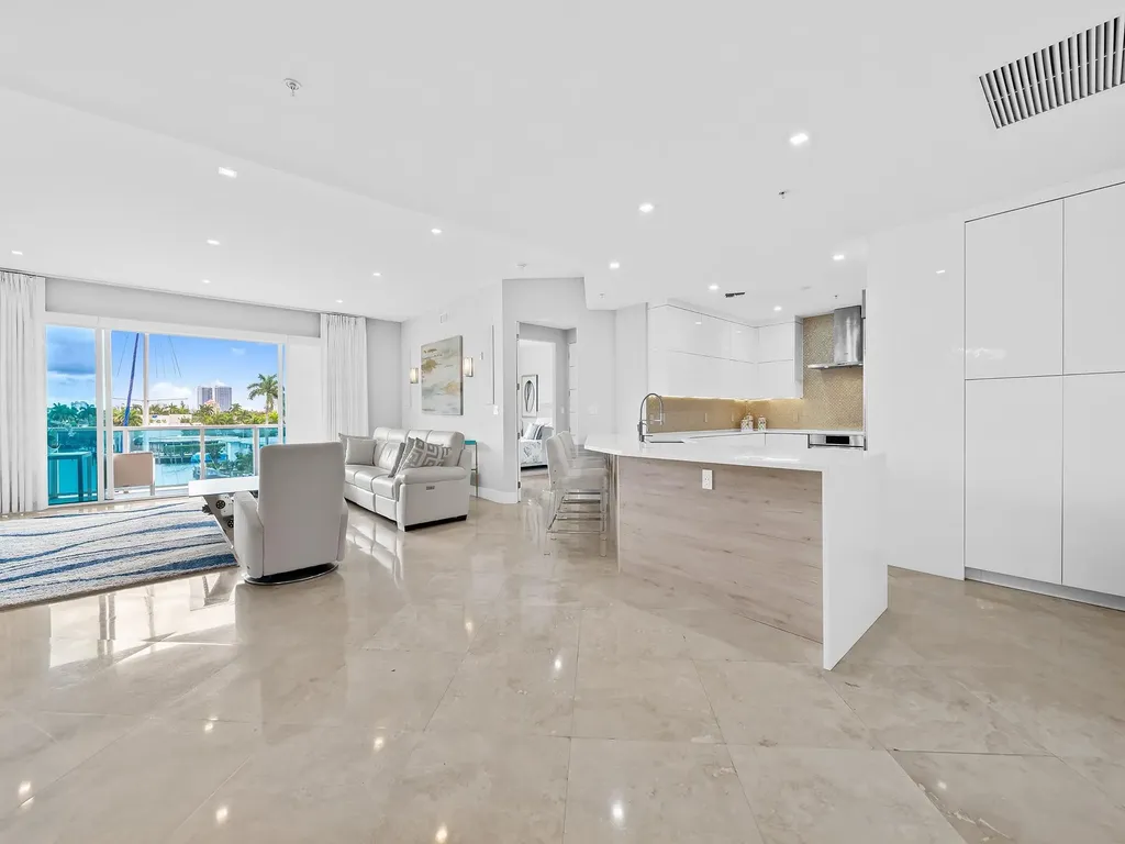 516 Hendricks Isle Fort Lauderdale FL 33301