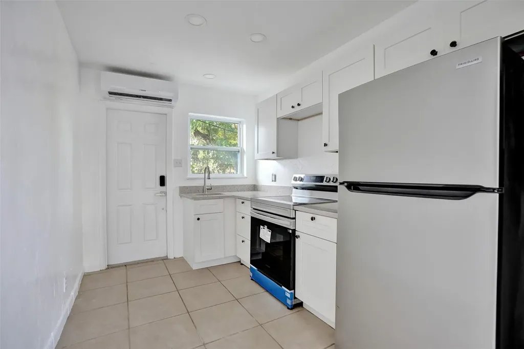 306 NE 13th Avenue Pompano Beach FL 33060