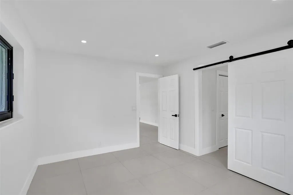 518 Linnet Circle Delray Beach FL 33444