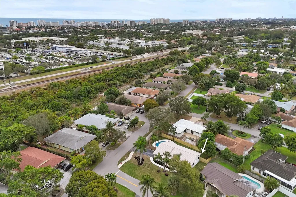 518 Linnet Circle Delray Beach FL 33444