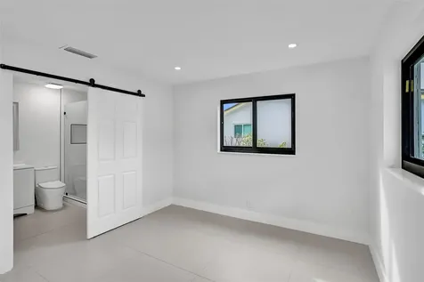 518 Linnet Circle Delray Beach FL 33444