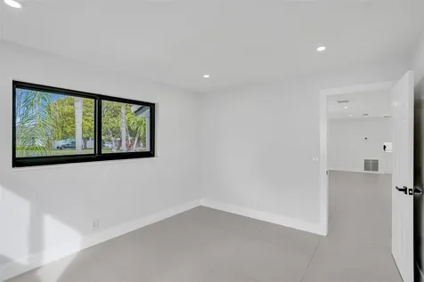 518 Linnet Circle Delray Beach FL 33444