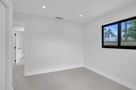 518 Linnet Circle Delray Beach FL 33444