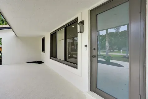 518 Linnet Circle Delray Beach FL 33444