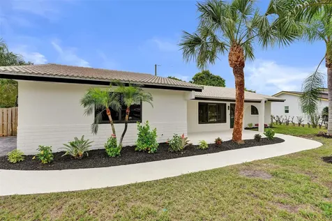 518 Linnet Circle Delray Beach FL 33444