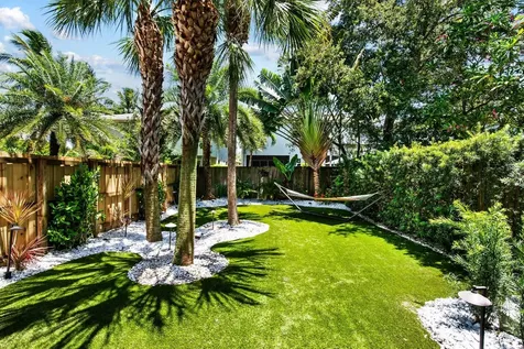1136 NE 2nd Avenue Fort Lauderdale FL 33304
