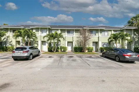 159 Hidden Court Road Hollywood FL 33023