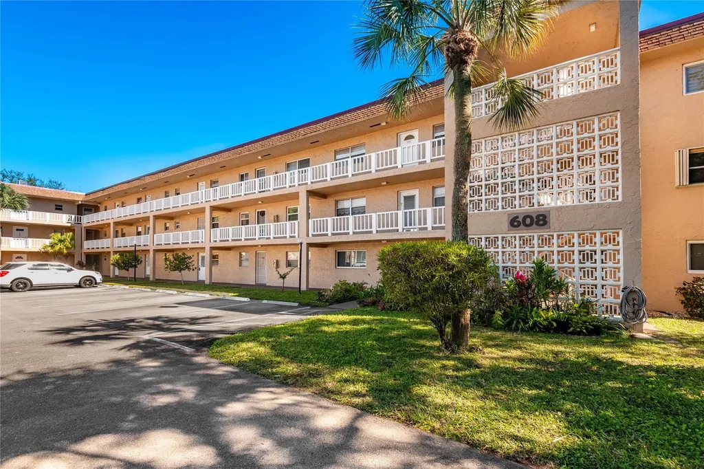 608 SW Natura Boulevard Deerfield Beach FL 33441