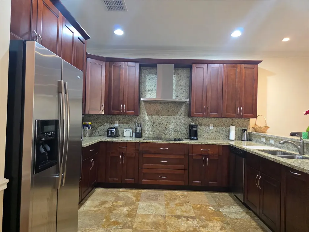 2351 Lakeview Drive Sebring FL 33870