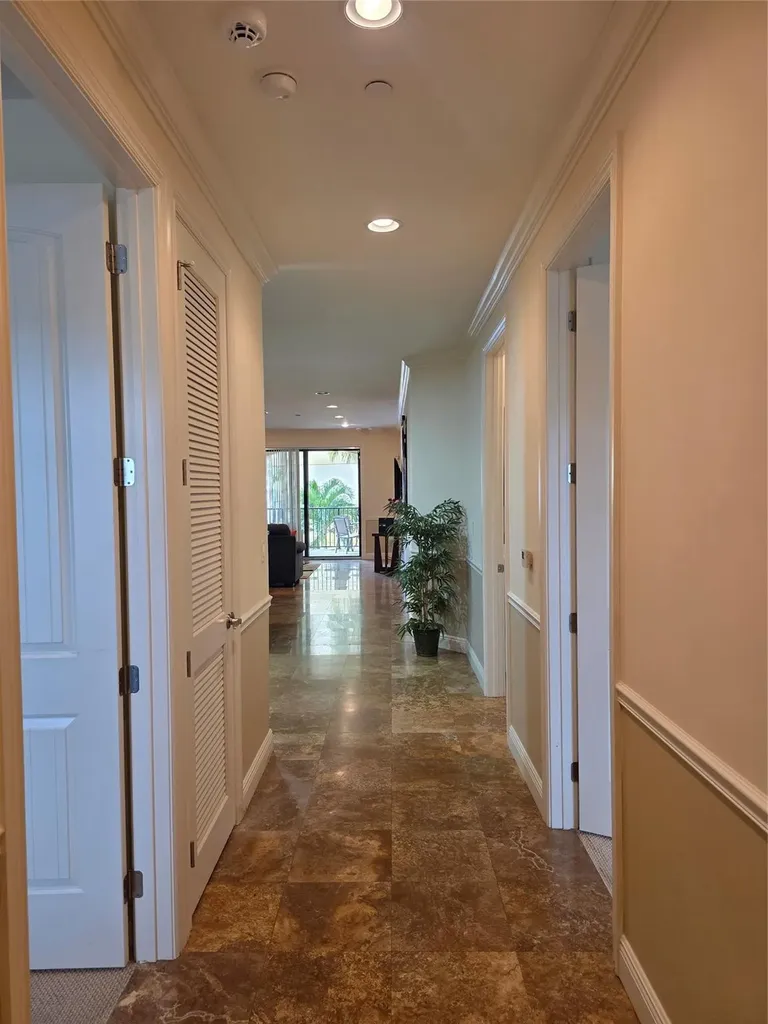 2351 Lakeview Drive Sebring FL 33870