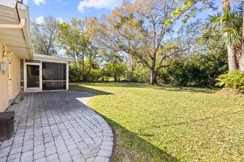 1215 37th Avenue Vero Beach FL 32960