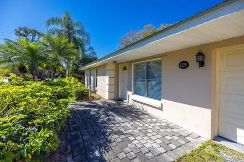 1215 37th Avenue Vero Beach FL 32960