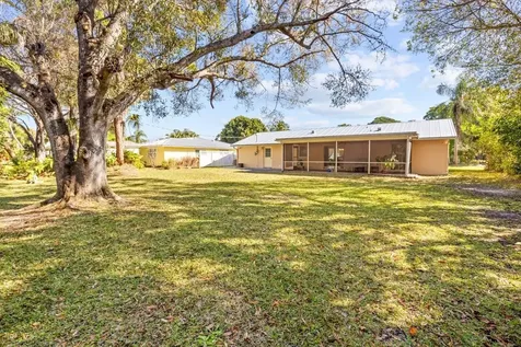 1215 37th Avenue Vero Beach FL 32960