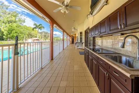 11301 SW 3rd Street Plantation FL 33325