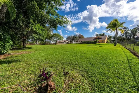 11301 SW 3rd Street Plantation FL 33325