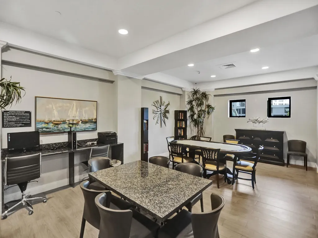 2501 S Ocean Drive Hollywood FL 33019