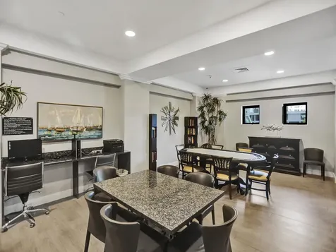 2501 S Ocean Drive Hollywood FL 33019