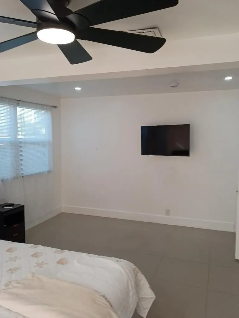 2701 NE 9th Avenue Pompano Beach FL 33064